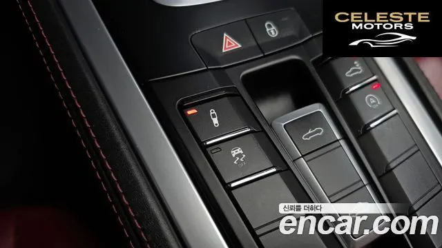 PORSCHE 718 Boxster 2.0 2018 — photo 24 sur 30