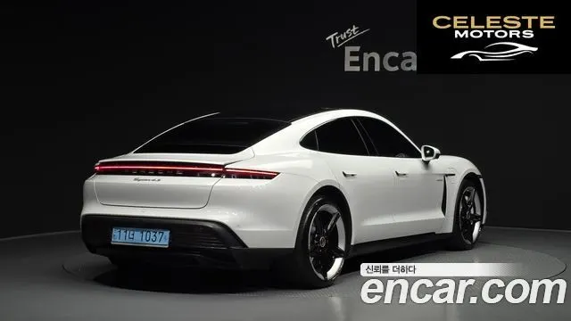 PORSCHE Taycan 4S 2022 — photo 2 sur 32