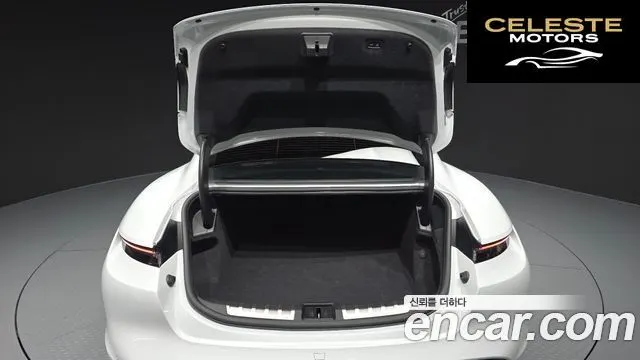 PORSCHE Taycan 4S 2022 — photo 26 sur 32