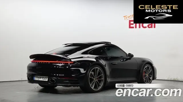 PORSCHE 911 (992) Carrera S 2020 — photo 2 sur 34