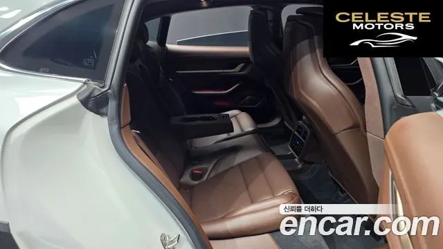 PORSCHE Taycan 4S 2022 — photo 12 sur 26