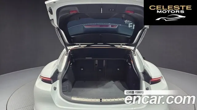 PORSCHE Taycan 4S 2022 — photo 20 sur 26