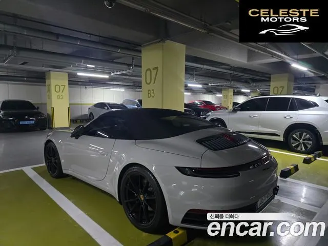 PORSCHE 911 (992) Carrera Cabriolet 2024 — photo 4 sur 11