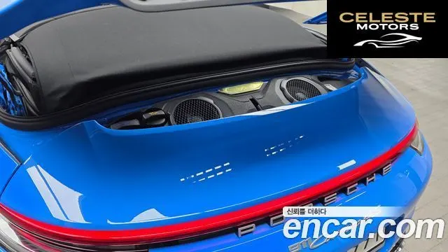 PORSCHE 911 (992) Carrera 4S Cabriolet 2023 — photo 22 sur 38