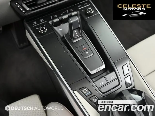PORSCHE 911 (992) Targa 4 GTS 2024 — photo 13 sur 26
