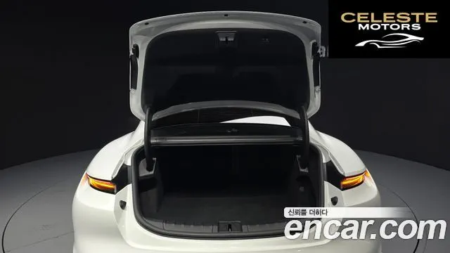 PORSCHE Taycan 2024 — photo 32 sur 41