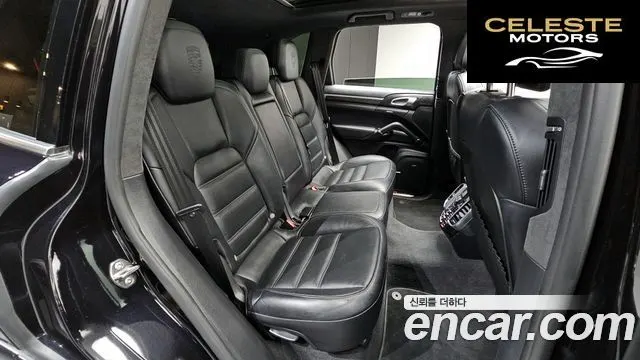 PORSCHE Cayenne 4.8 Turbo 2015 — photo 11 sur 20