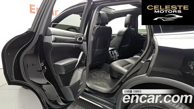 PORSCHE Cayenne 4.8 Turbo 2015 — photo 12 sur 20