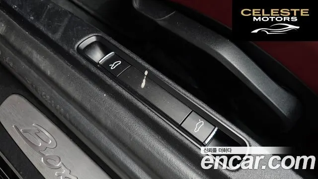 PORSCHE 718 Boxster S 2.5 2017 — photo 17 sur 31