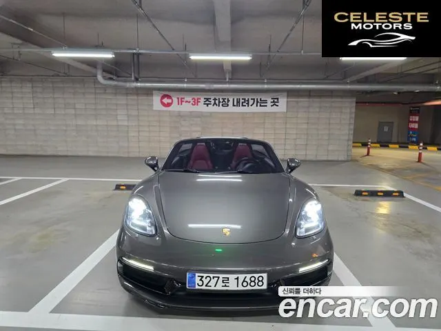 PORSCHE 718 Boxster 2.0 2018 — photo 25 sur 26