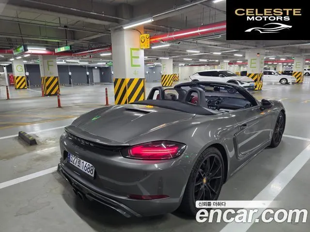 PORSCHE 718 Boxster 2.0 2018 — photo 6 sur 26