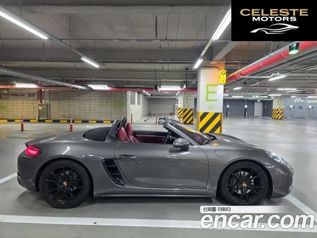 PORSCHE 718 Boxster 2.0 2018 — photo 7 sur 26