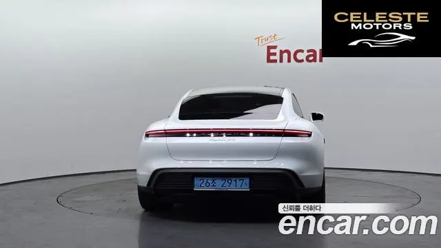 PORSCHE Taycan 4S 2025 — photo 4 sur 37