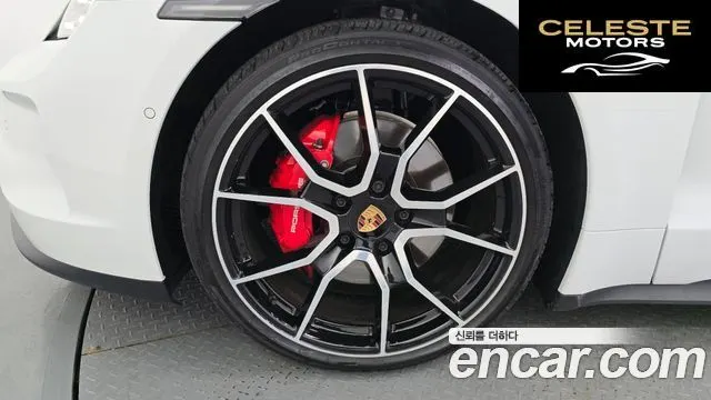 PORSCHE Taycan 4S 2025 — photo 5 sur 37
