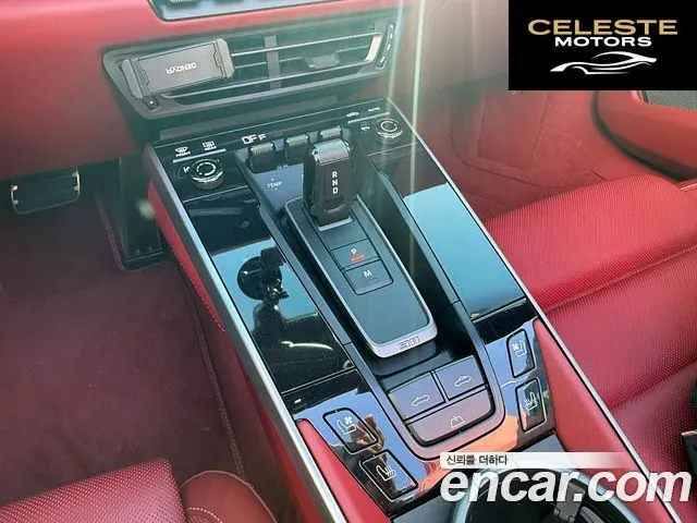 PORSCHE 911 (992) Turbo S Cabriolet 2021 — photo 10 sur 20