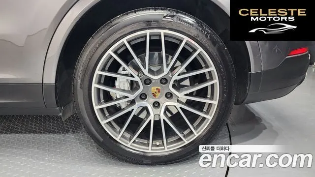 PORSCHE Cayenne (PO536) 3.0 Coupé 2020 — photo 7 sur 37