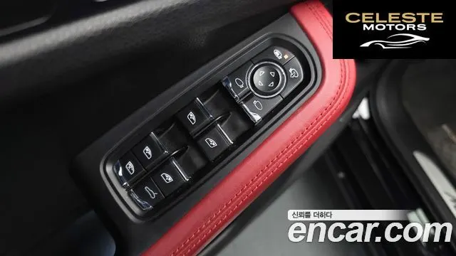 PORSCHE Macan 3.0 GTS 2018 — photo 32 sur 35