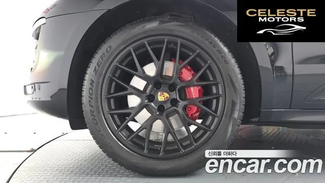 PORSCHE Macan 3.0 GTS 2018 — photo 4 sur 35