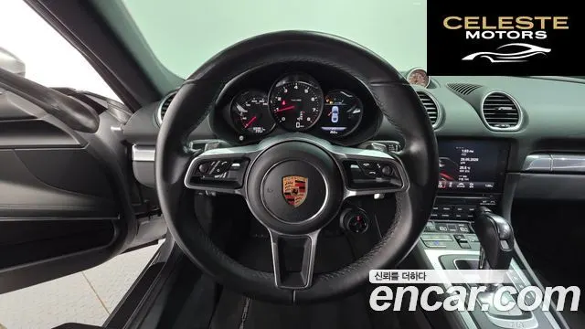 PORSCHE 718 Cayman 2.0 2018 — photo 17 sur 30