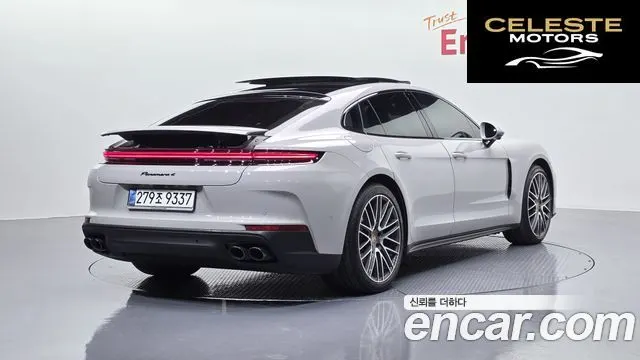 PORSCHE Panamera (976) 2.9 AWD 2025 — photo 2 sur 35