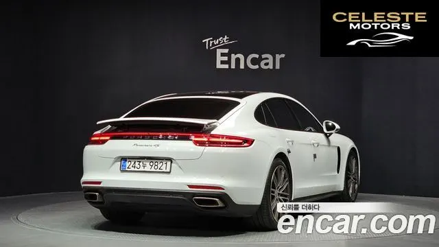 PORSCHE Panamera (971) 3.0 AWD 2018 — photo 2 sur 33