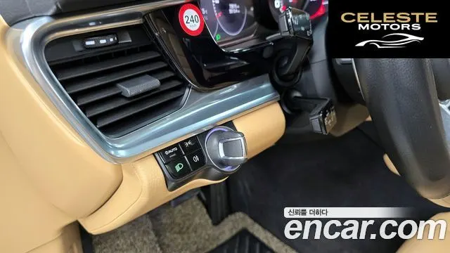 PORSCHE Panamera (971) 3.0 AWD 2018 — photo 28 sur 33