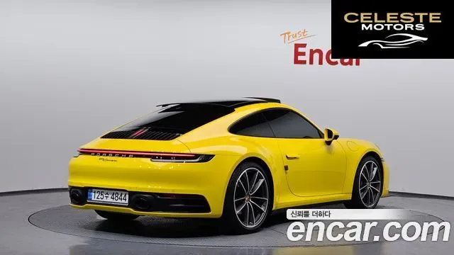 PORSCHE 911 (992) Carrera 2021 — photo 2 sur 20