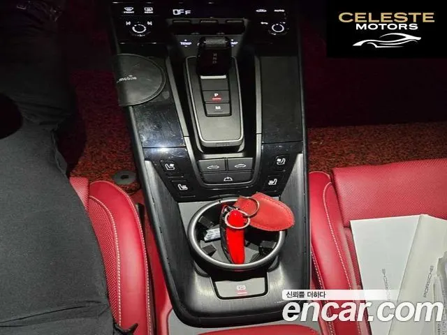 PORSCHE 911 (992) Carrera 4 GTS Cabriolet 2022 — photo 16 sur 18