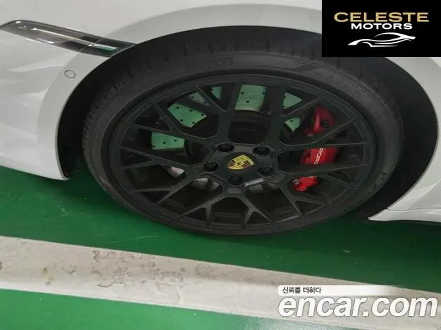 PORSCHE 911 (992) Carrera 4 GTS Cabriolet 2022 — photo 4 sur 18