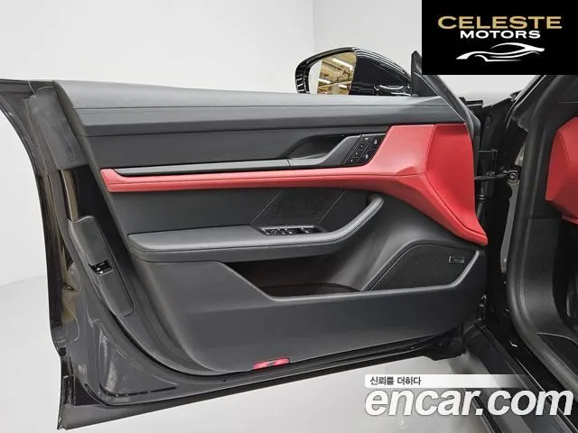 PORSCHE Taycan 4 2026 — photo 11 sur 26