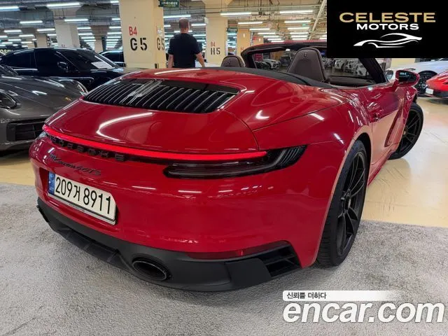 PORSCHE 911 (992) Carrera 4 GTS Cabriolet 2022 — photo 5 sur 26