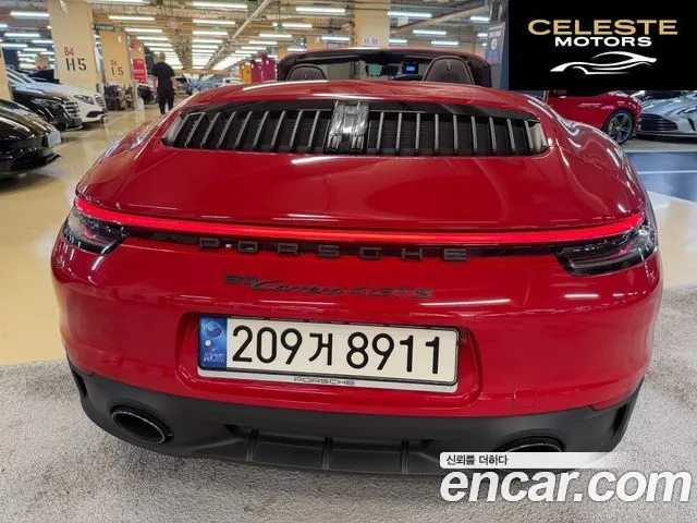 PORSCHE 911 (992) Carrera 4 GTS Cabriolet 2022 — photo 6 sur 26