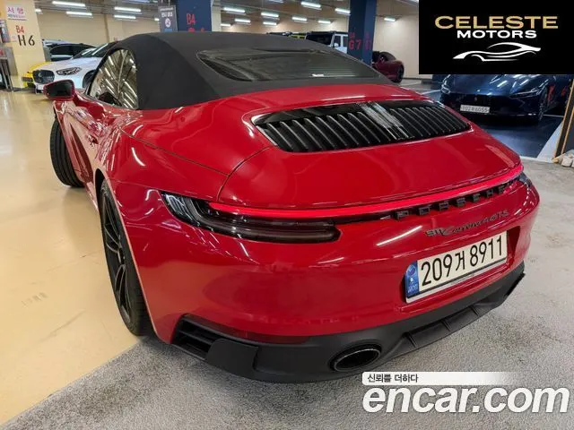 PORSCHE 911 (992) Carrera 4 GTS Cabriolet 2022 — photo 8 sur 26