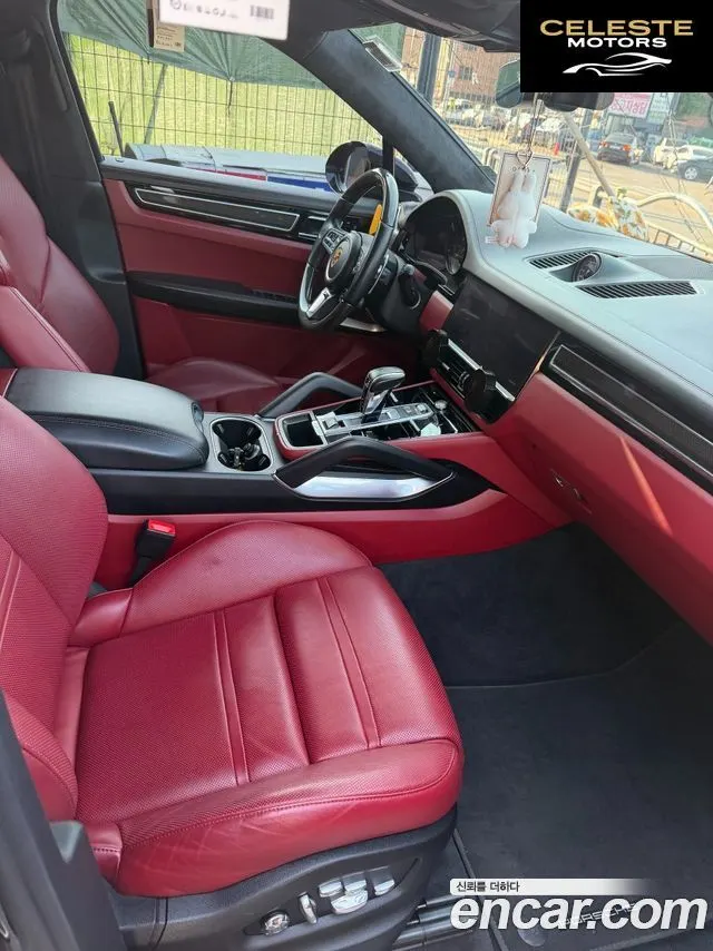 PORSCHE Cayenne (PO536) 4.0 Turbo Coupé 2021 — photo 16 sur 19
