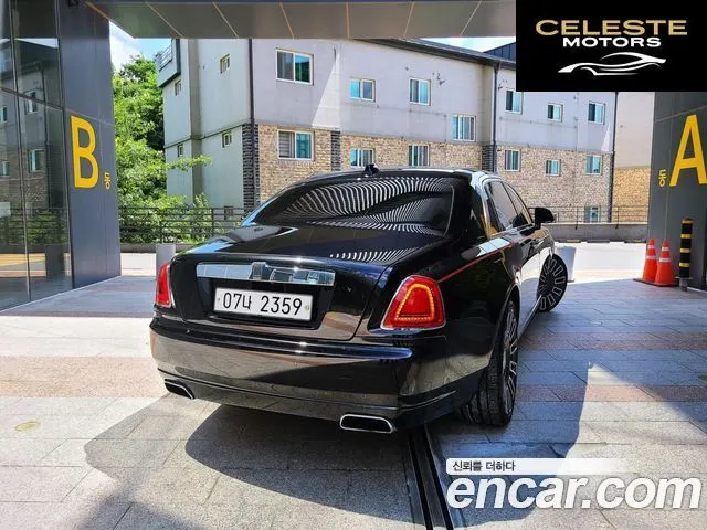 ROLLS-ROYCE Ghost 6.6 EWB V12 2018 — photo 3 sur 26
