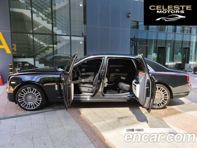 ROLLS-ROYCE Ghost 6.6 EWB V12 2018 — photo 4 sur 26