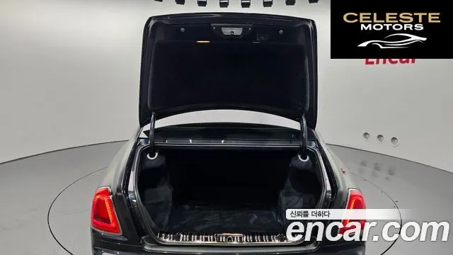ROLLS-ROYCE Ghost 6.6 EWB V12 2018 — photo 20 sur 26