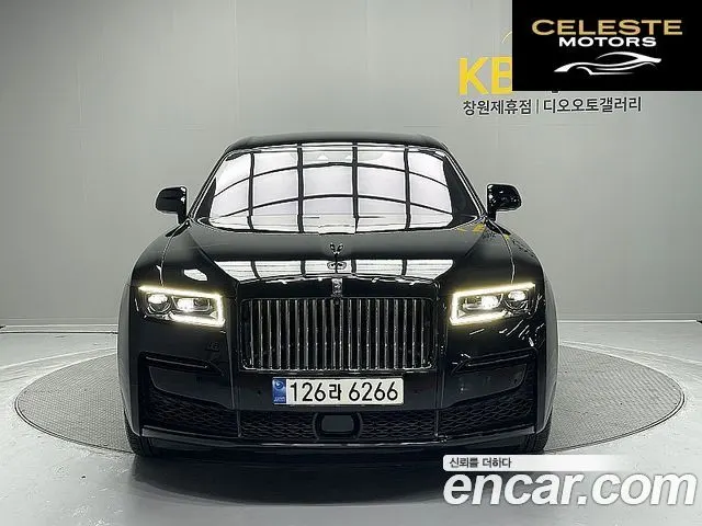 ROLLS-ROYCE Ghost 26.7 V12 Noir 2023 — photo 3 sur 26