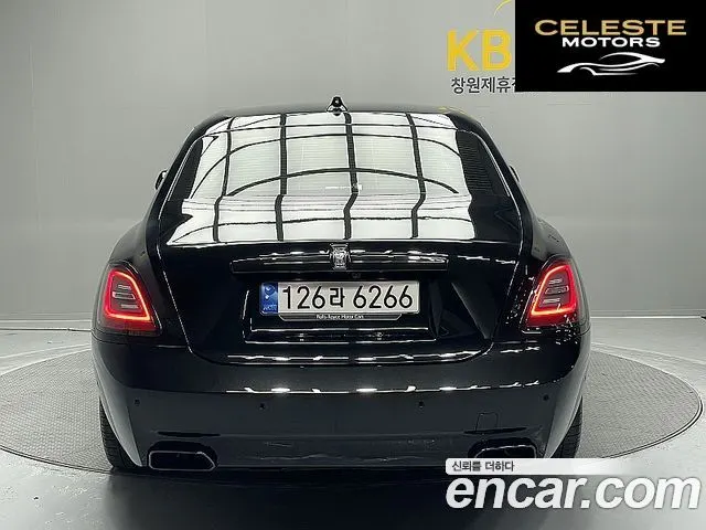 ROLLS-ROYCE Ghost 26.7 V12 Noir 2023 — photo 4 sur 26