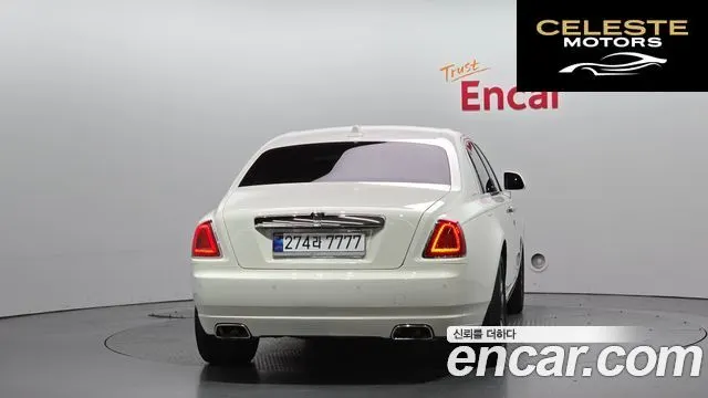 ROLLS-ROYCE Ghost 6.6 V12 2020 — photo 4 sur 20
