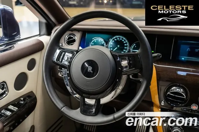 ROLLS-ROYCE Phantom 6.7 EWB V12 2018 — photo 8 sur 12