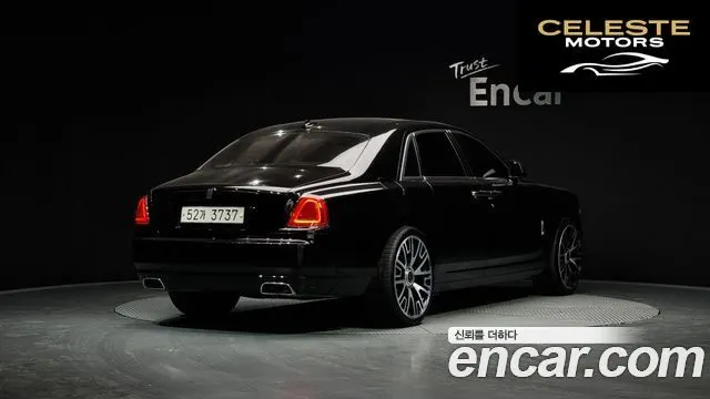 ROLLS-ROYCE Ghost 6.6 V12 2015 — photo 2 sur 20