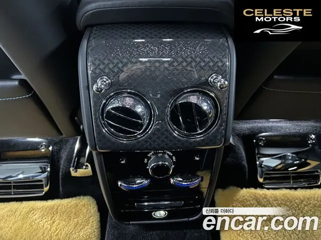 ROLLS-ROYCE 6.7 V12 Noir 2023 — photo 16 sur 26