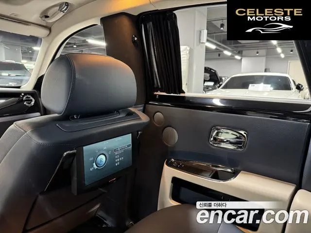 ROLLS-ROYCE Ghost 6.6 V12 2011 — photo 13 sur 21