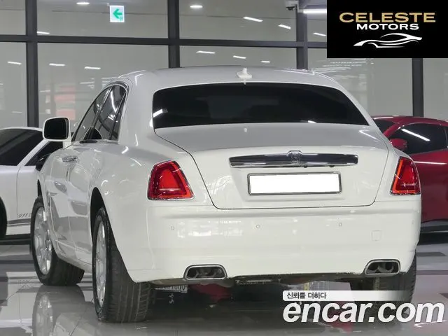 ROLLS-ROYCE Ghost 6.6 V12 2011 — photo 3 sur 21