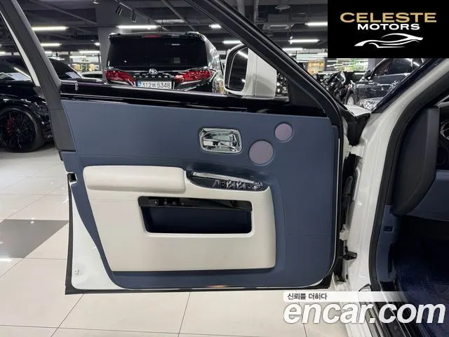 ROLLS-ROYCE Ghost 6.6 V12 2011 — photo 5 sur 21
