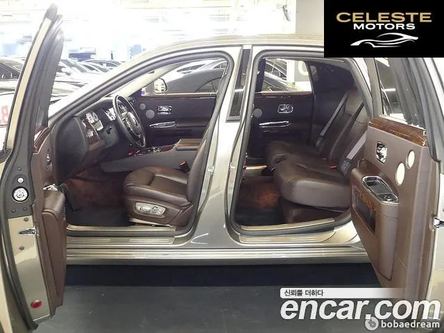 ROLLS-ROYCE Ghost 6.6 V12 2015 — photo 16 sur 26