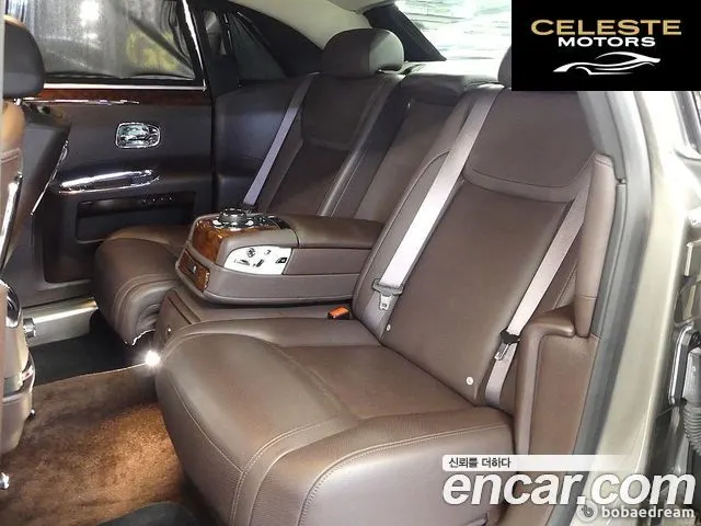 ROLLS-ROYCE Ghost 6.6 V12 2015 — photo 17 sur 26