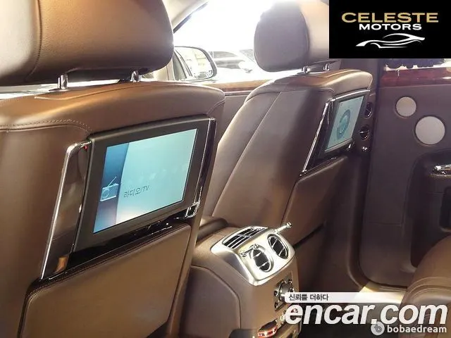 ROLLS-ROYCE Ghost 6.6 V12 2015 — photo 18 sur 26