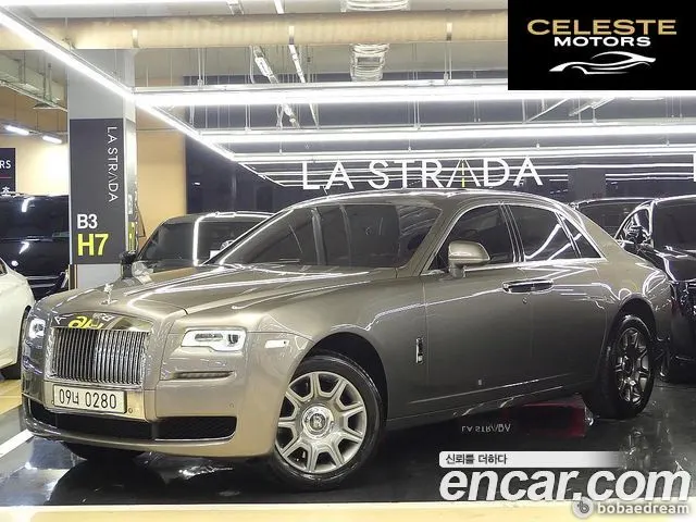 ROLLS-ROYCE Ghost 6.6 V12 2015 — photo 3 sur 26
